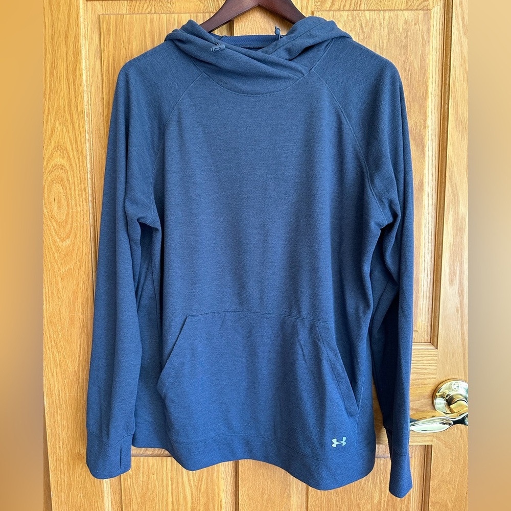 Women’s Under Armour lightweight hooded long sleeve